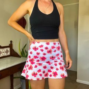 Stretchy retro style skirt, frill at the bottom